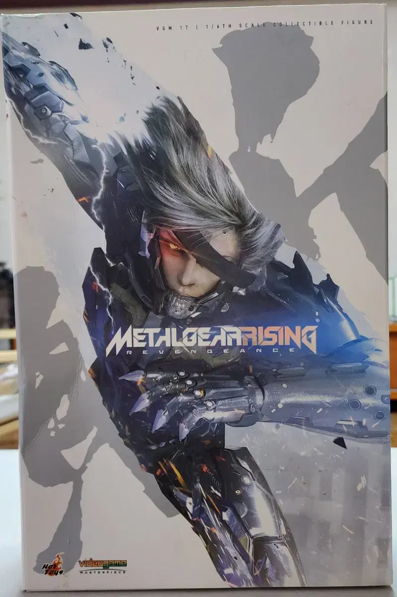 Selling an unsealed (hot toy) Metal Gear Rising "Raiden" regular + limited edition bundle.