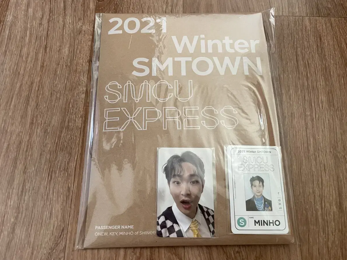 2021 shinee SMCU albums (photocards, folding posters, postcards)