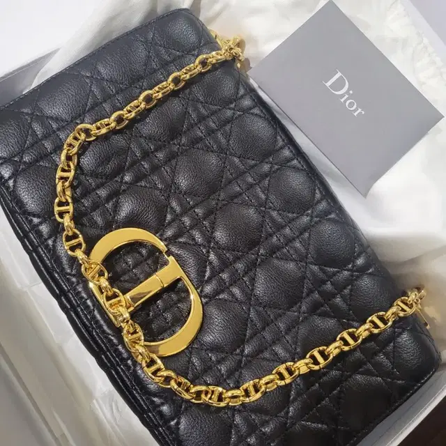 크리스찬 DIOR CARO 라지 숄더백 (새상품) 팔아요블랙 서플 까나