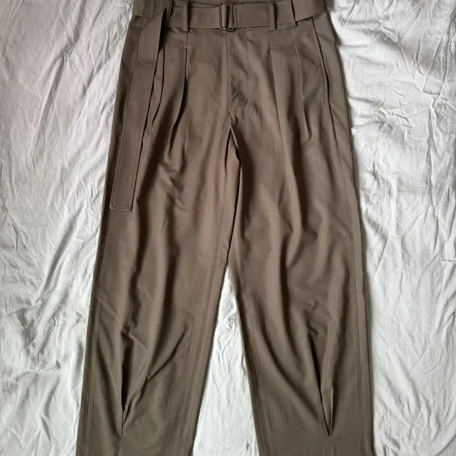 Youth 루즈드 플리츠 팬츠 Loosed Pleats Pants