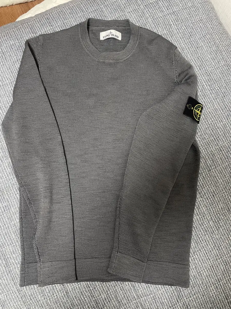 [Genuine] Stone Island Knit M