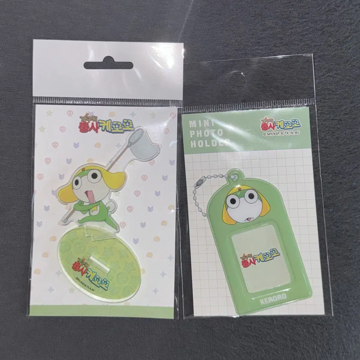 Keroro pop up Café Chibi Keroro acrylic + wts of warrant holders