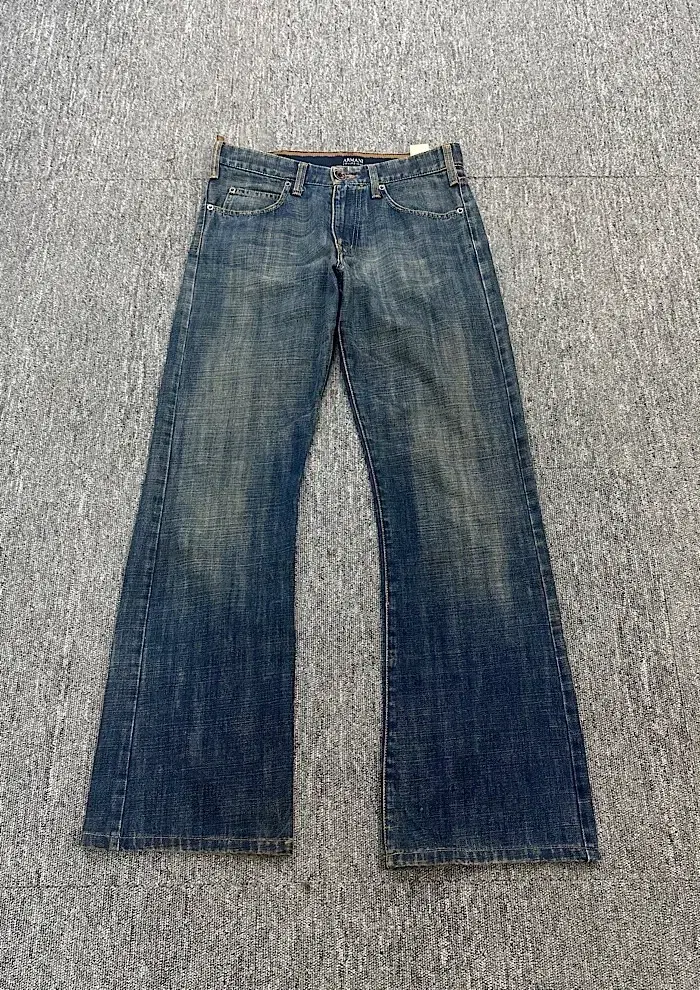 Armani jeans 29 inches