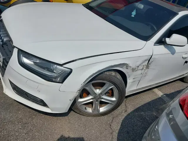 15년식 아우디 A4 35 TDI quattro CNH엔진