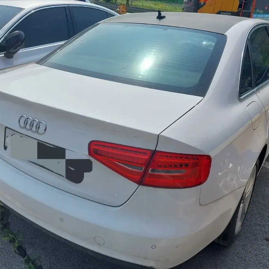 15년식 아우디 A4 35 TDI quattro CNH엔진