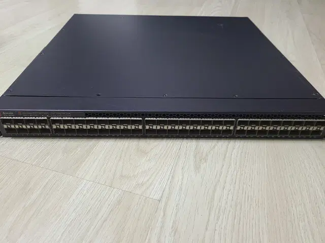 L3 10G 스위치 브로케이드 ICX-6650 (48포트 활성)