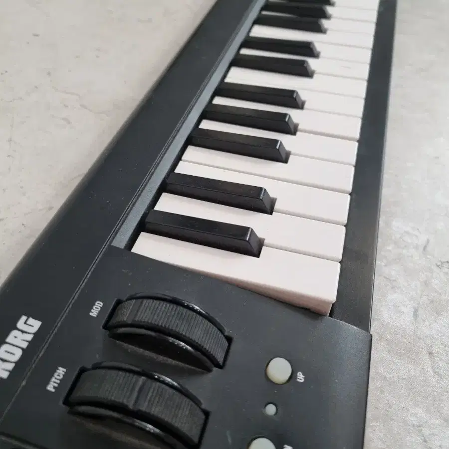 KORG MICRO KEY 37 피아노 판매합니다