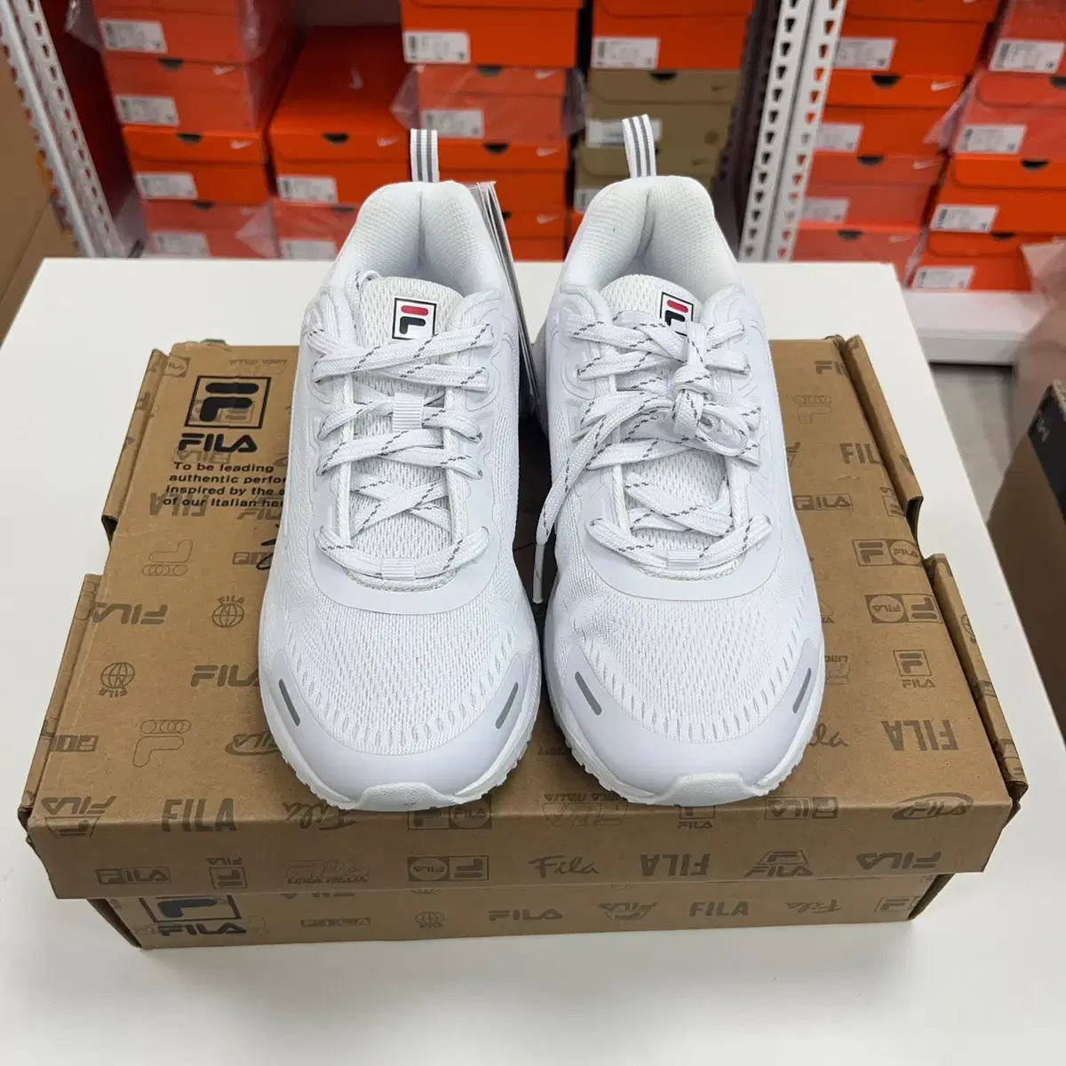 [245] FILA 휠라 RGB 퓨즈 운동화 1RM01259D-100