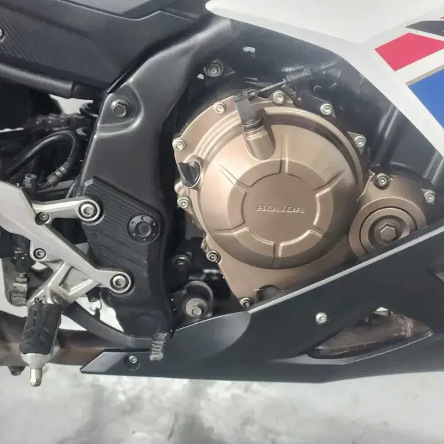 CBR500R 16년식 상태 최상급 깔끔한차량 판매합니다