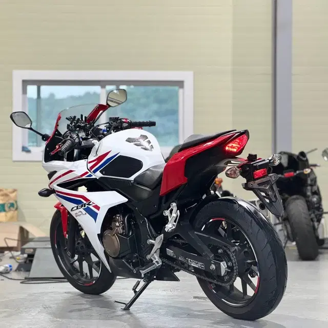 CBR500R 16년식 상태 최상급 깔끔한차량 판매합니다