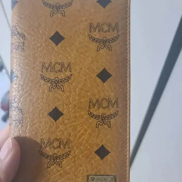 mcm 장지갑