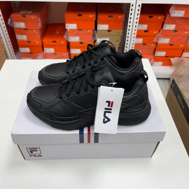 [250] FILA 휠라 필드게이지 운동화 1RM02229E-001