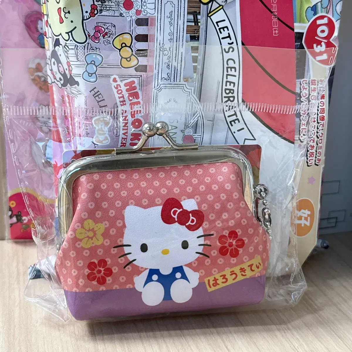 Sanrio Hello Kitty Genuine Coin Purse (Unsealed)