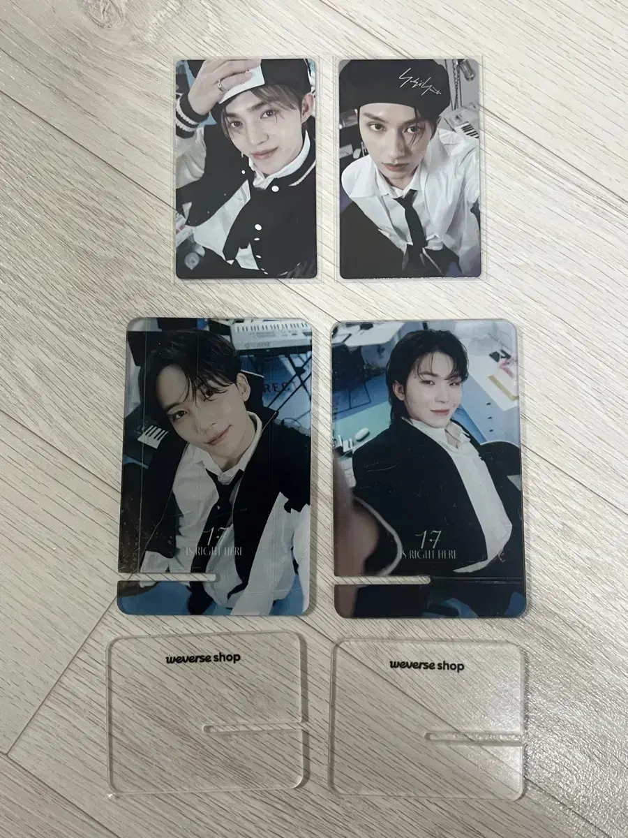 Savventine acrylic cradle, weverse shop pre-order benefit photocard