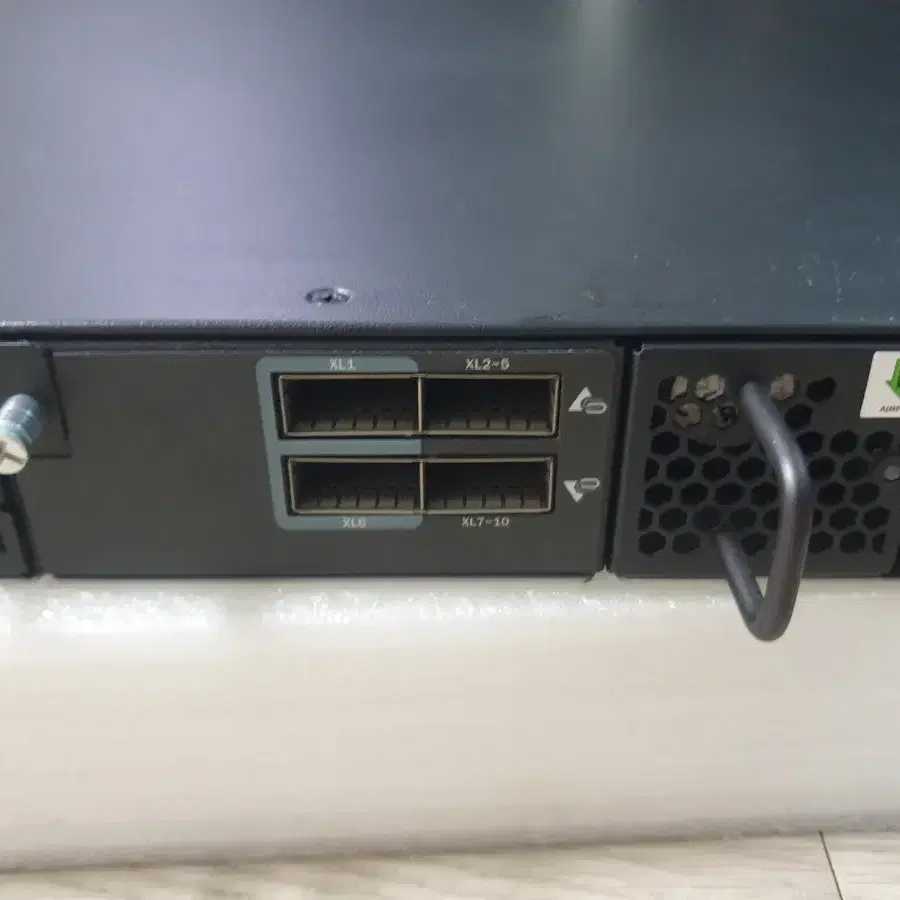 브로케이드 40G 10G 스위치 - Brocade ICX 6610-24