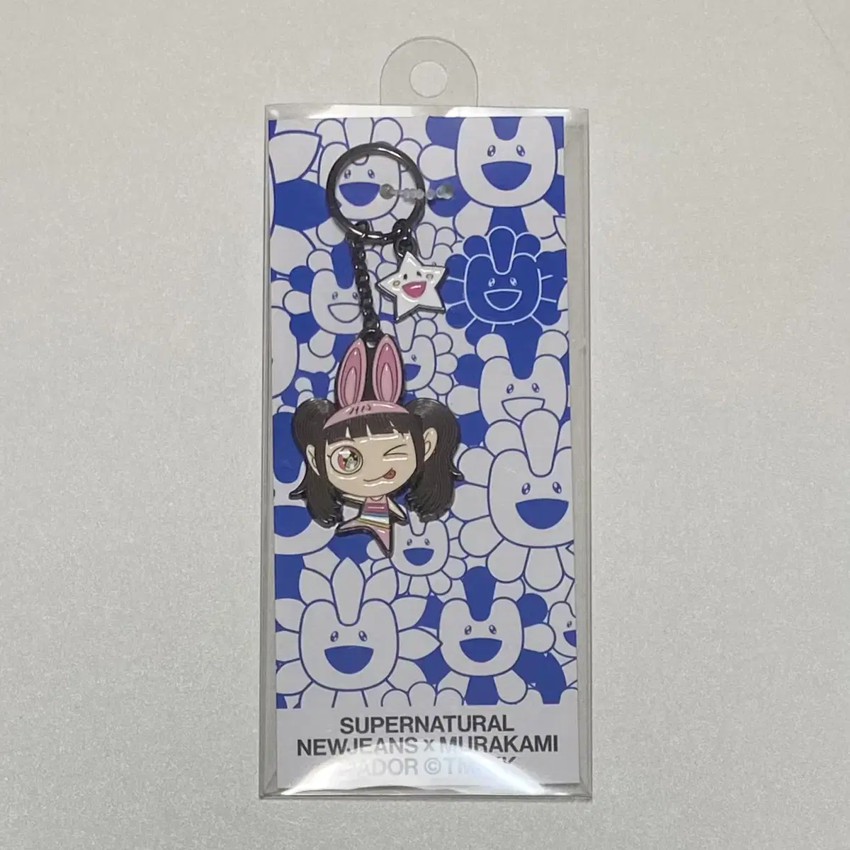 (unsealed)New Jeans Murakami pop up hanni Keyring