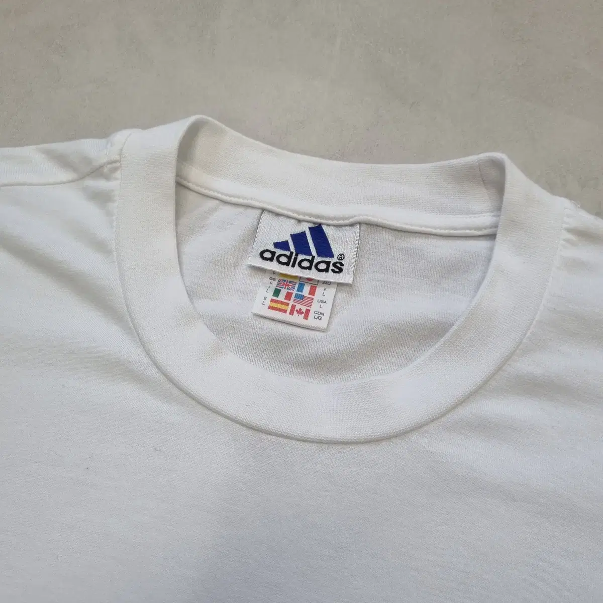 90s 빈티지 아디다스 로고 반팔티 - L    ADIDAS 반팔 티셔츠