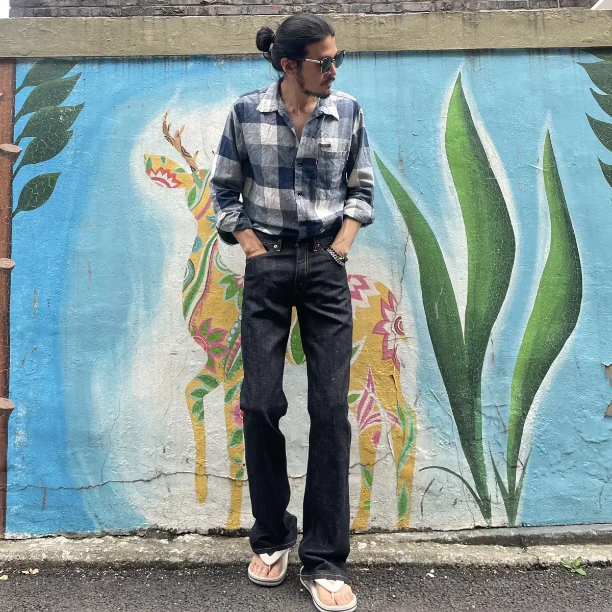 90s JP Levi's 517 boot cut black