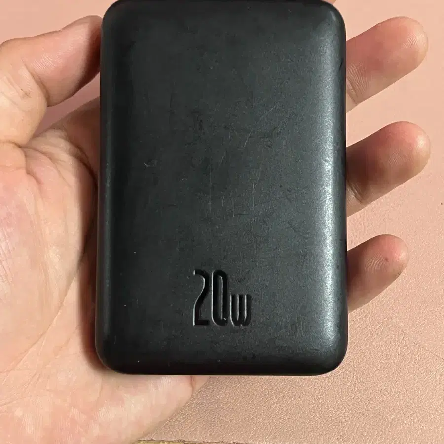 베이스어스 20W 맥세이프 보조배터리 5000mAh