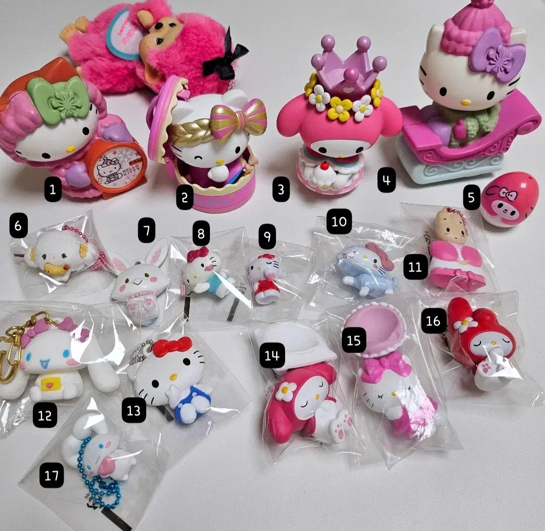 Sanrio Gacha My Melody McToy Kitty Cinnamon Roll Figures, etc.