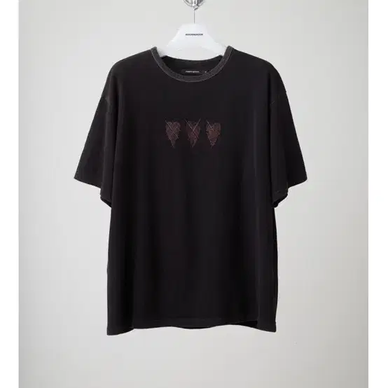 해칭룸 VTG Cartoon Heart Tee Washed Black