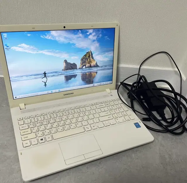 삼성 노트북 i3 NT270E5K