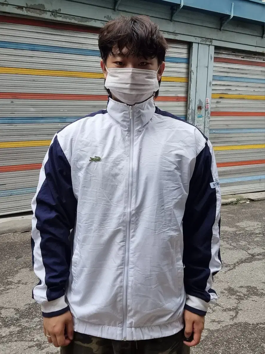 Lacoste White Navy Sideline Windbreaker L