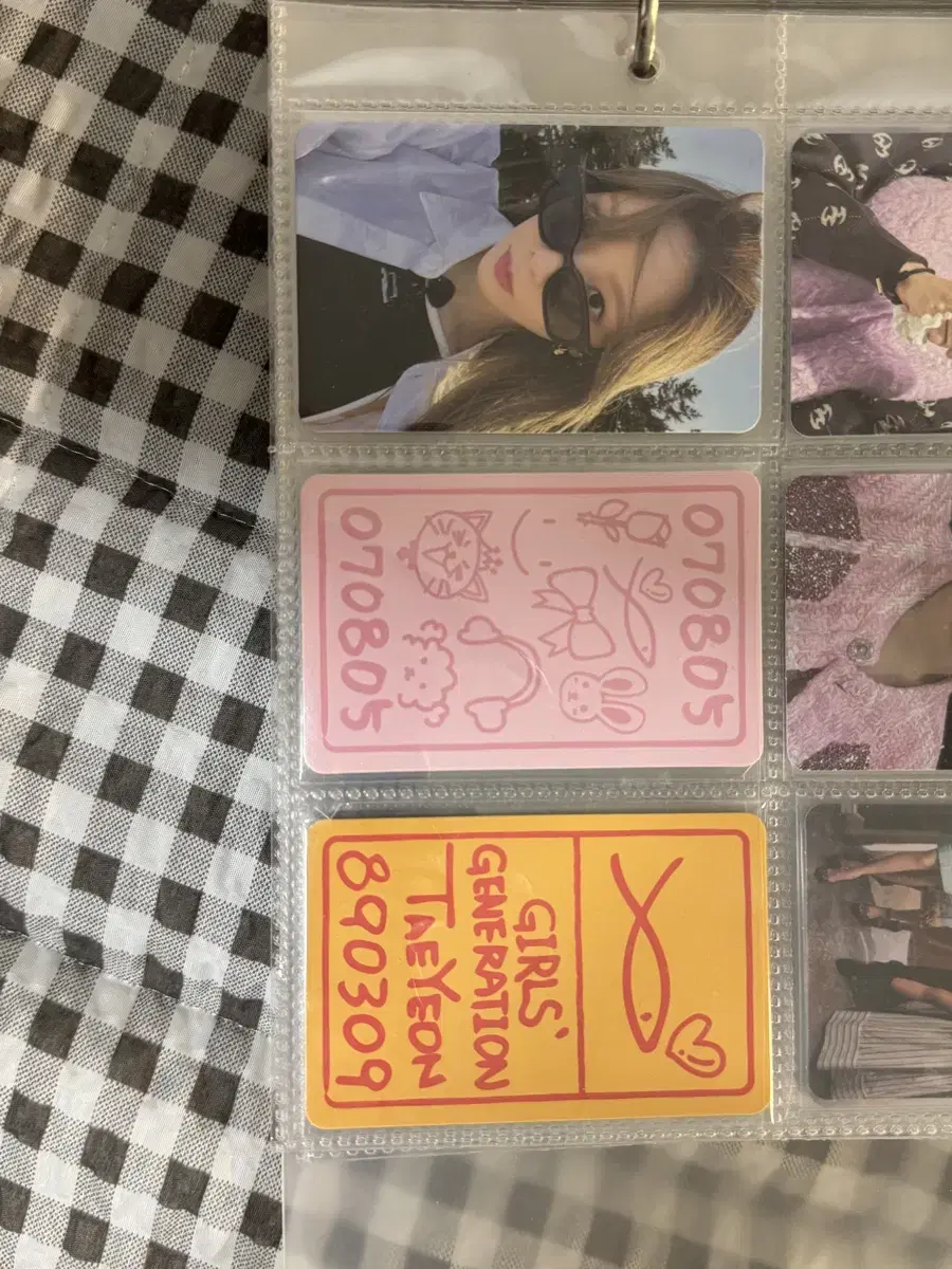 Taeyeon girls generation 15th anniversary photocard sells