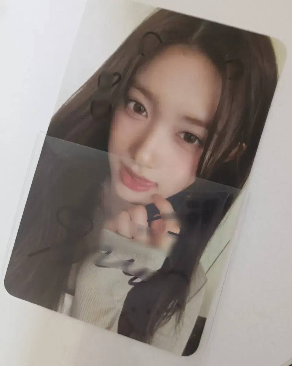 폭덤) leeseo 마인 sign photocard 팔아요!