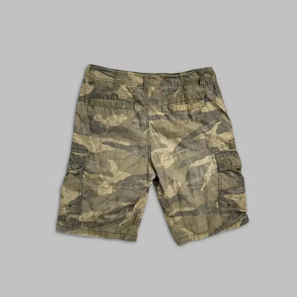 vintage camouflage cargo nylon shorts