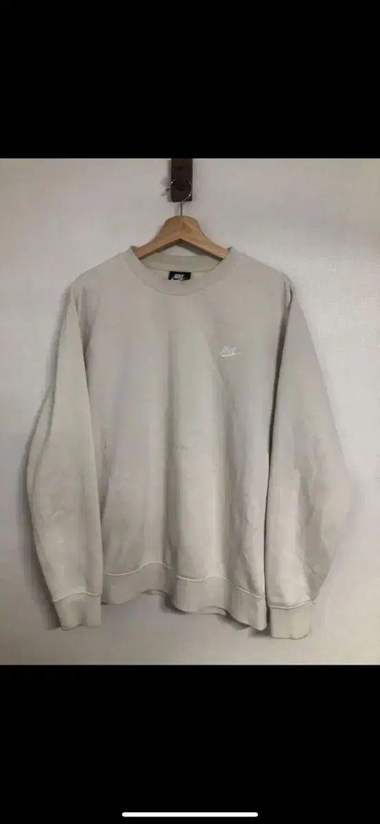 (100) Nike's brushed-cotton sweatshirt