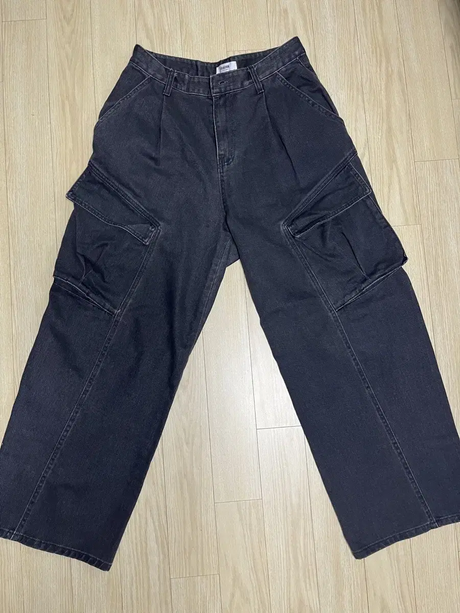 Wide-leg denim cargo pants