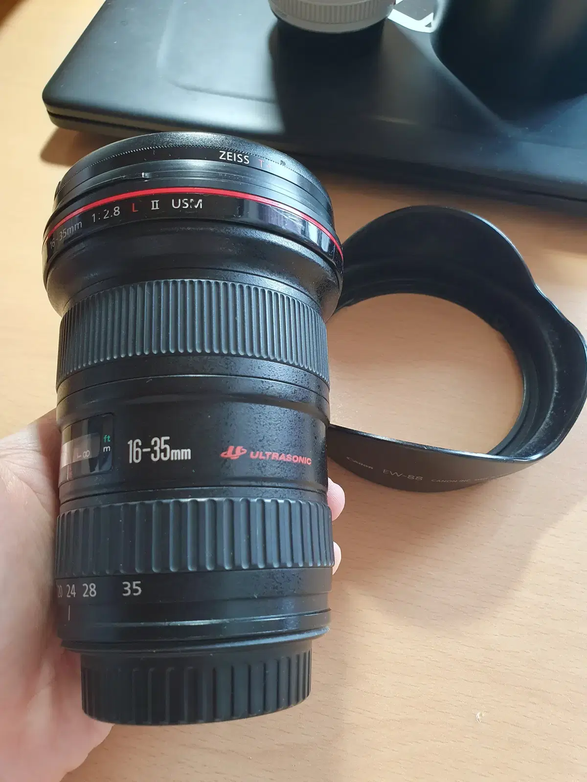 Canon EF 16-35 F2.8 II + Zeiss filter for sale.