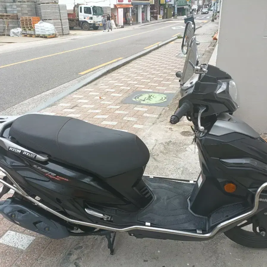 하우즈USR125