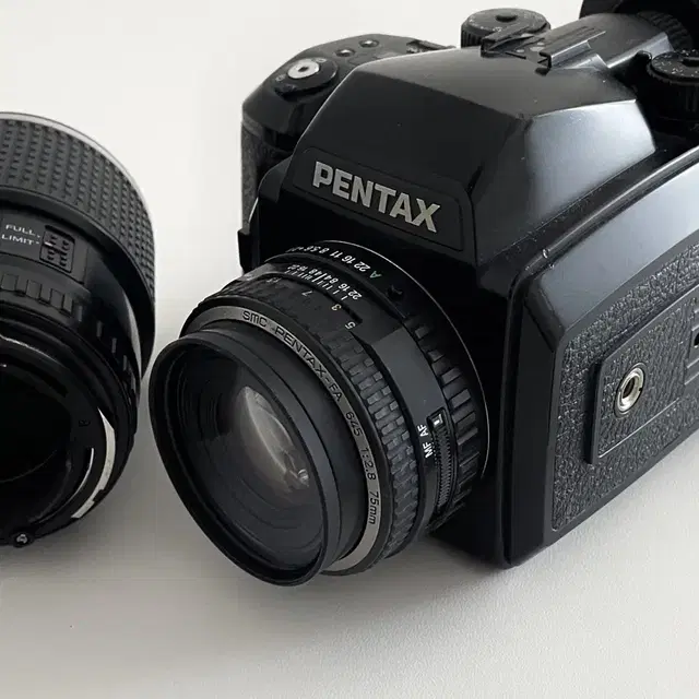 Pentax 645n 75mm + 120mm macro