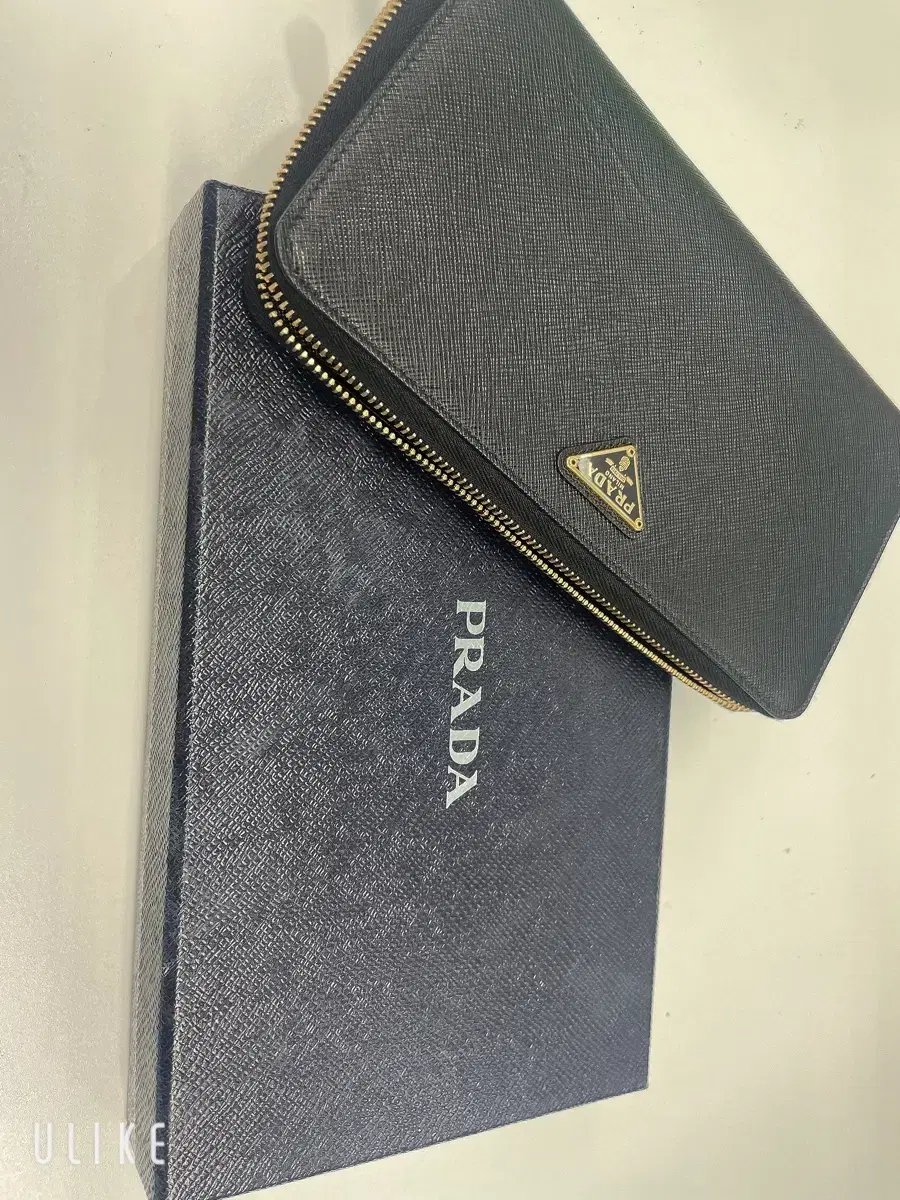 Prada Luxury Black.Multiclutch (interchangeable)