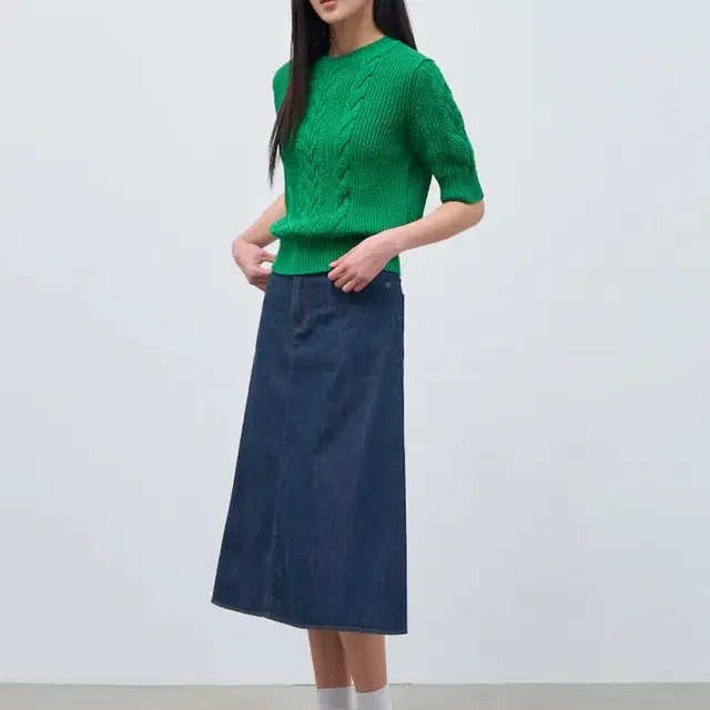 24 BEANPOLE LADIES 데님 A라인 기본 스커트