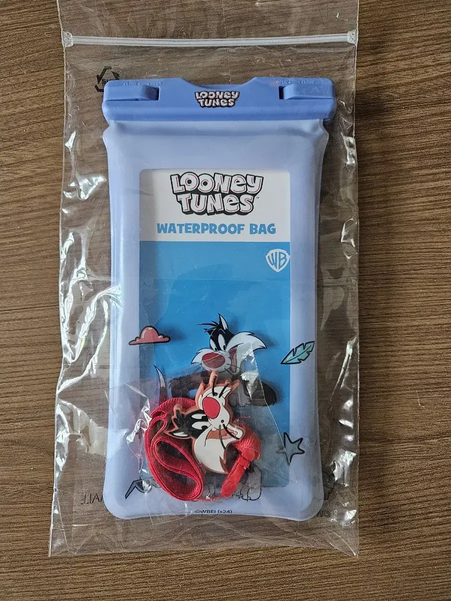 Looney Tunes Waterproof Pack - Sylvester