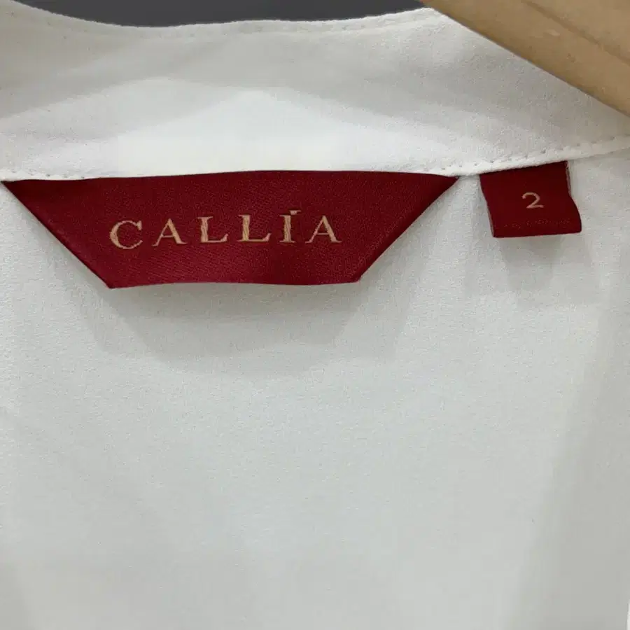 CALLIA 남방블라우스