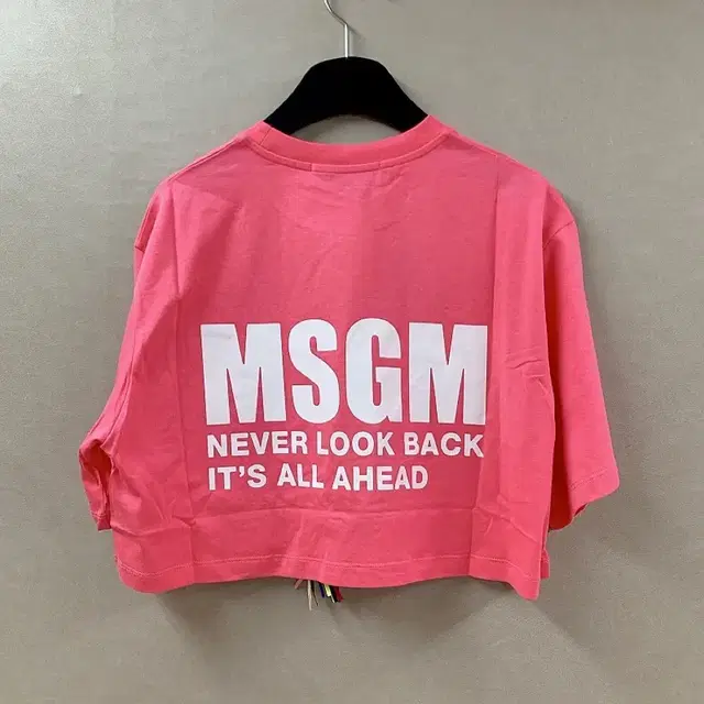 (정품/새상품) MSGM 여성 핑크 로고 프린트 크롭 반팔 티셔츠