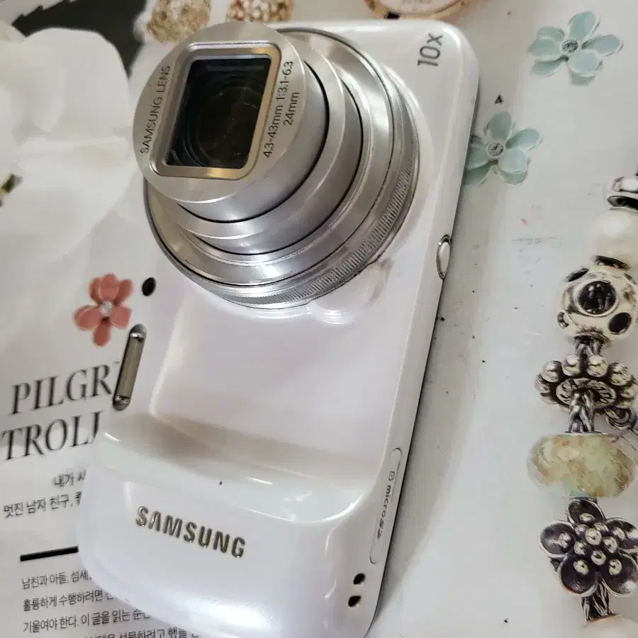 갤럭시 S4 Zoom 줌  SM-C105L 카메라폰.