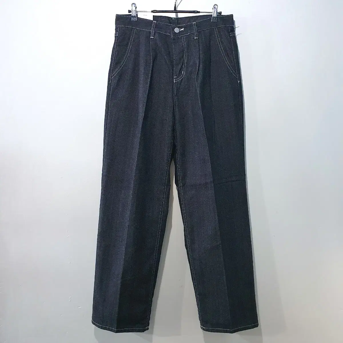 SS신상) Wrinkled Pin Tuck Raw Edge Denim Pants 2color S~2XL