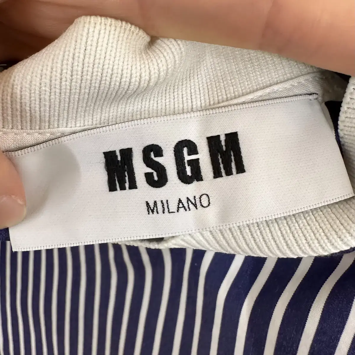 msgm 블루 스트라이프 체크패치 하프티