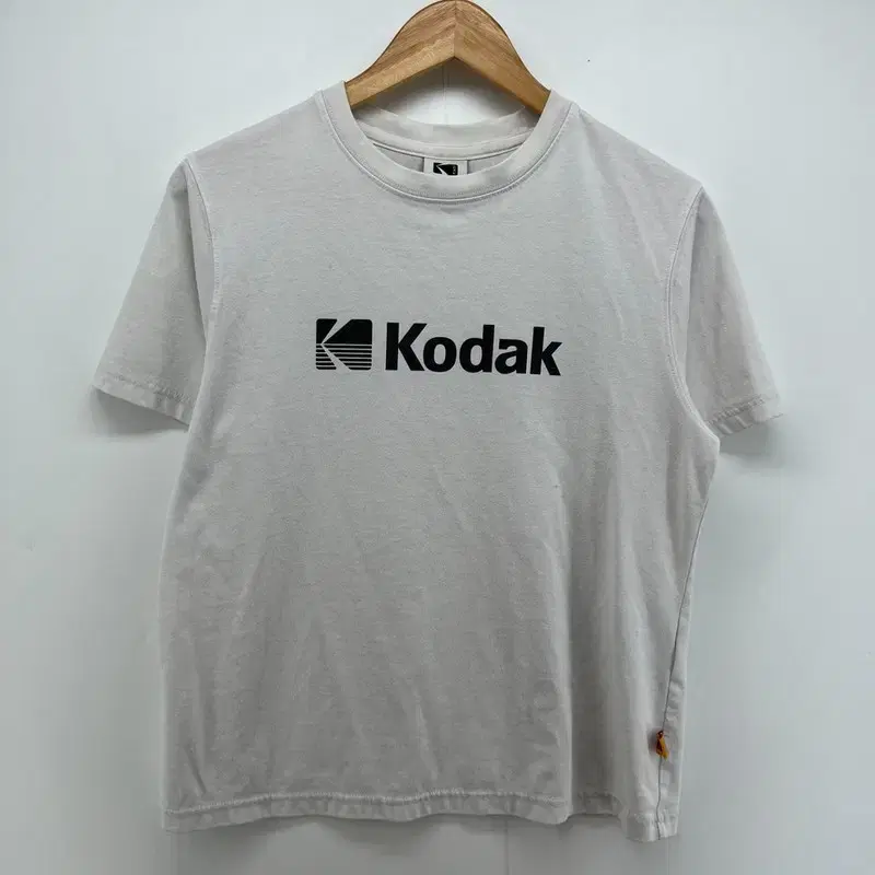 Small Kodak White Logo Point Short Sleeve T-shirt