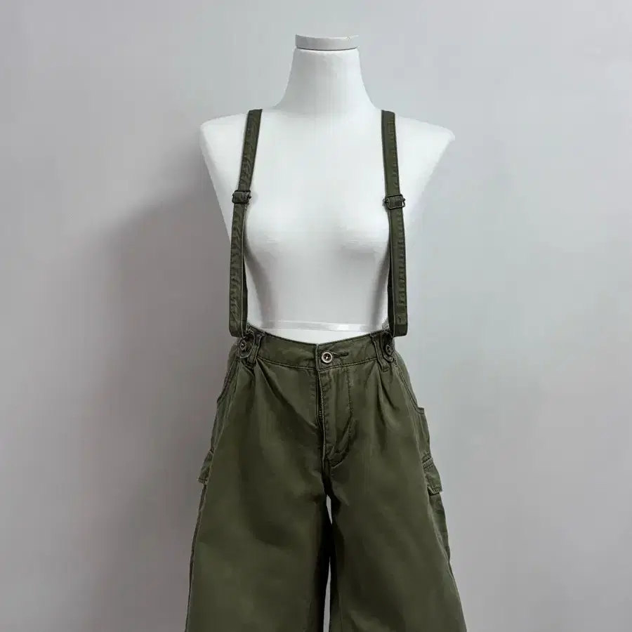 빈티지 카키 버뮤다 팬츠 khaki pants