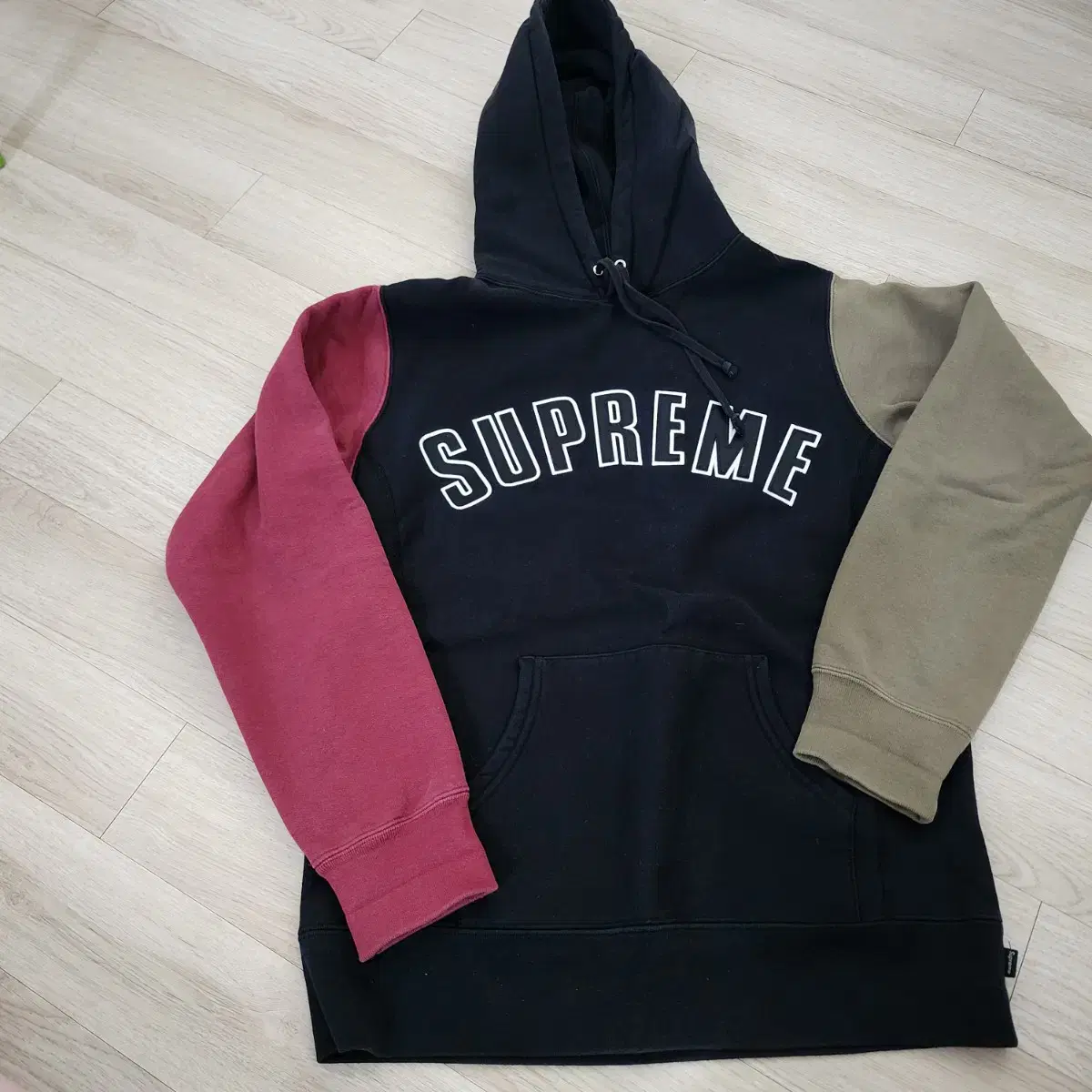 Supreme Hoodie size M