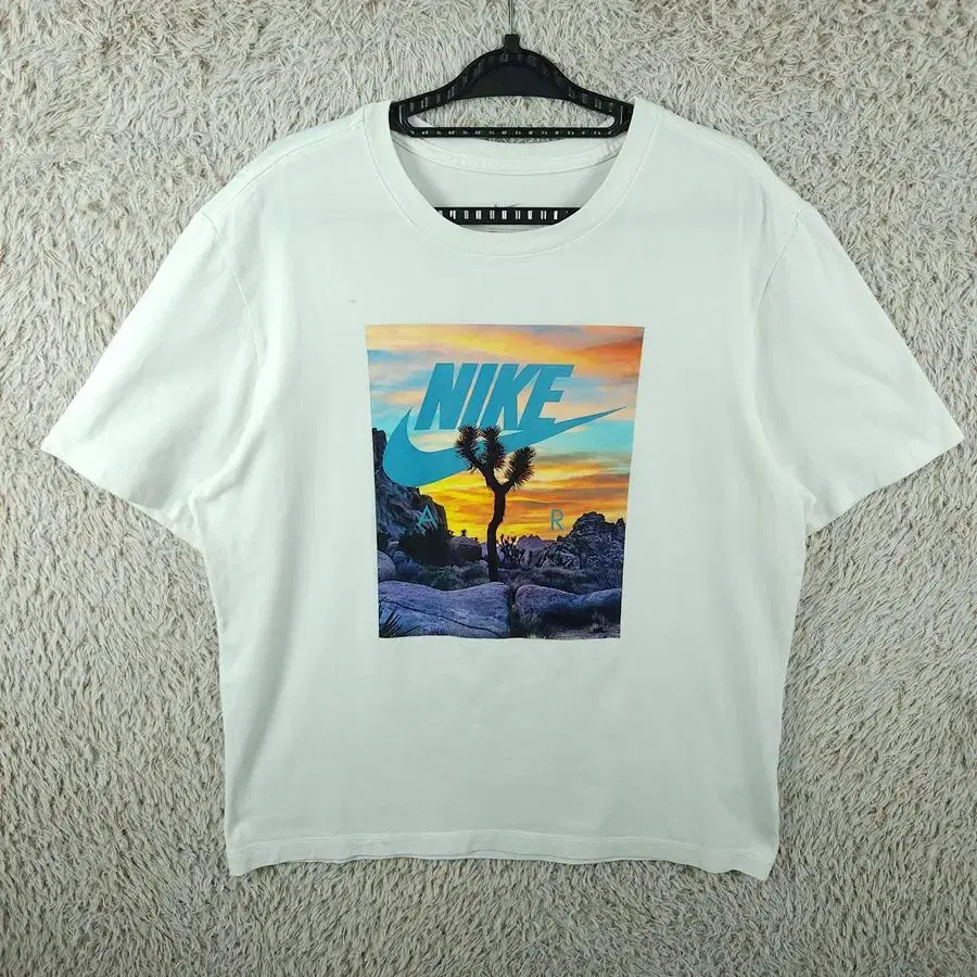 [남110]Nike White Printed Vahn Short Sleeve Tee[Y46-042]/VintageFren