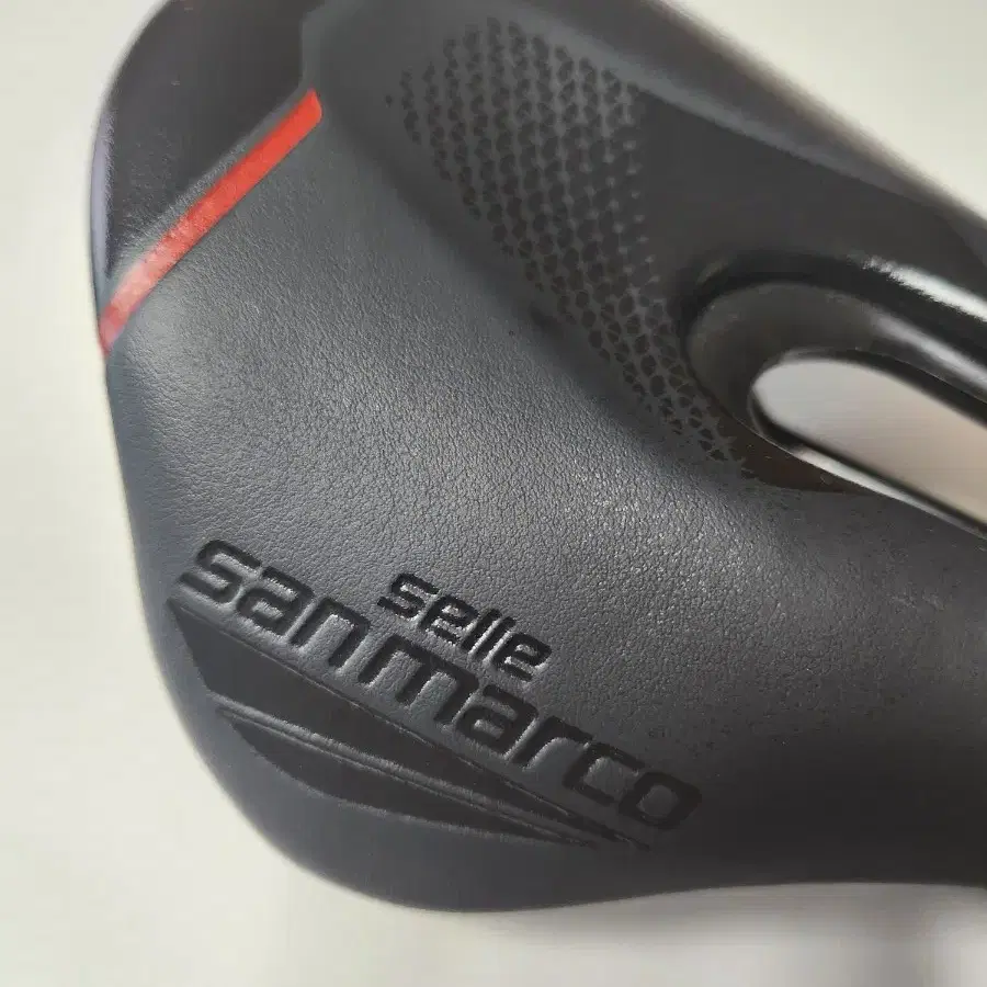 selle sanmarco CFX narrow shortfit 자전거안장