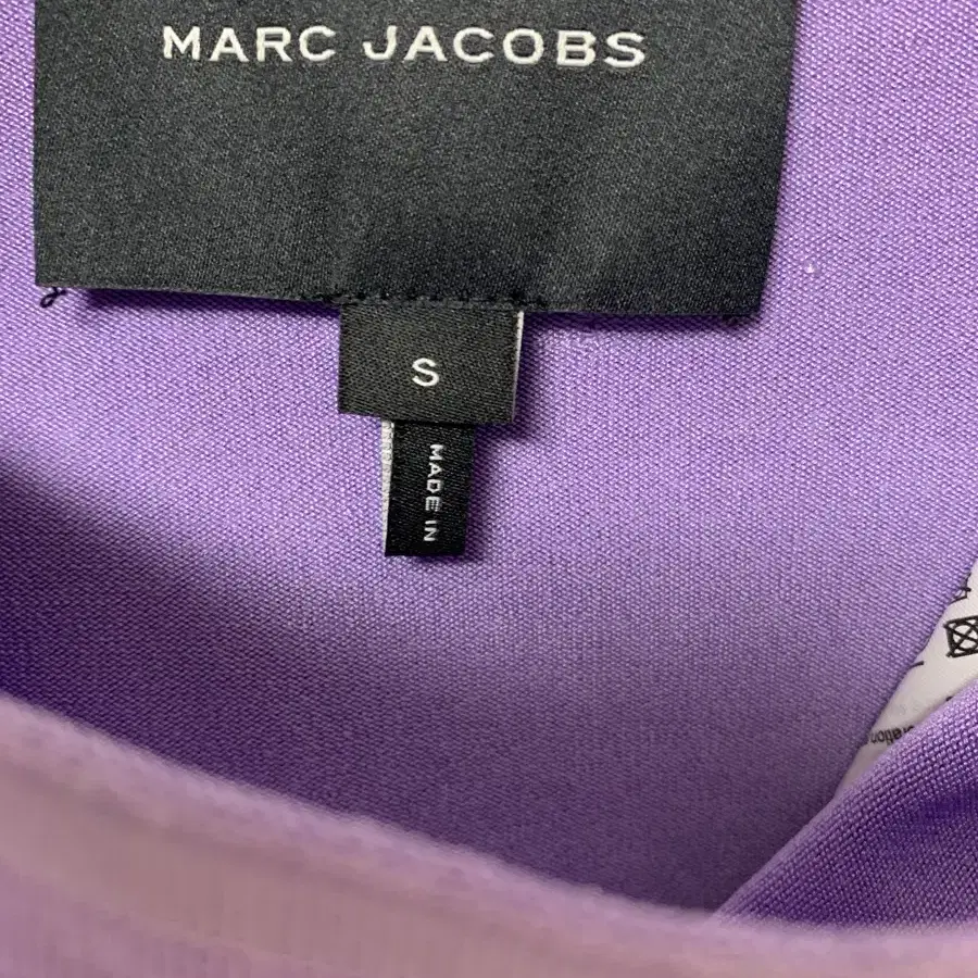 MARC JACOBS  튜브탑