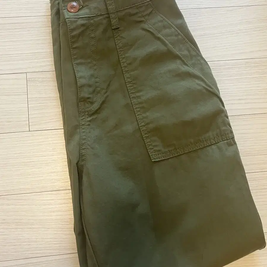 The kimo 더키모 row fatigue pants 카키 치노 팬츠